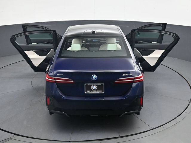 New 2027 BMW 550e xDrive AWD/4WD image 41