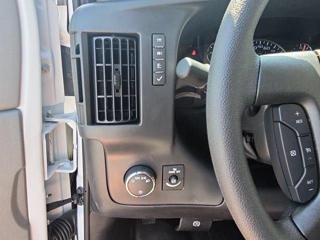 New 2026 Chevrolet Express 2500 Extended w/ Communications Package RWD image 16