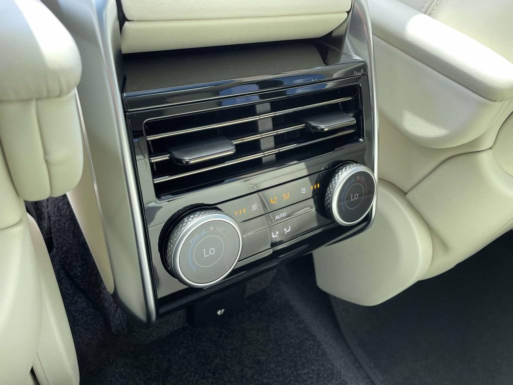 New 2026 Land Rover Range Rover SE AWD/4WD image 22