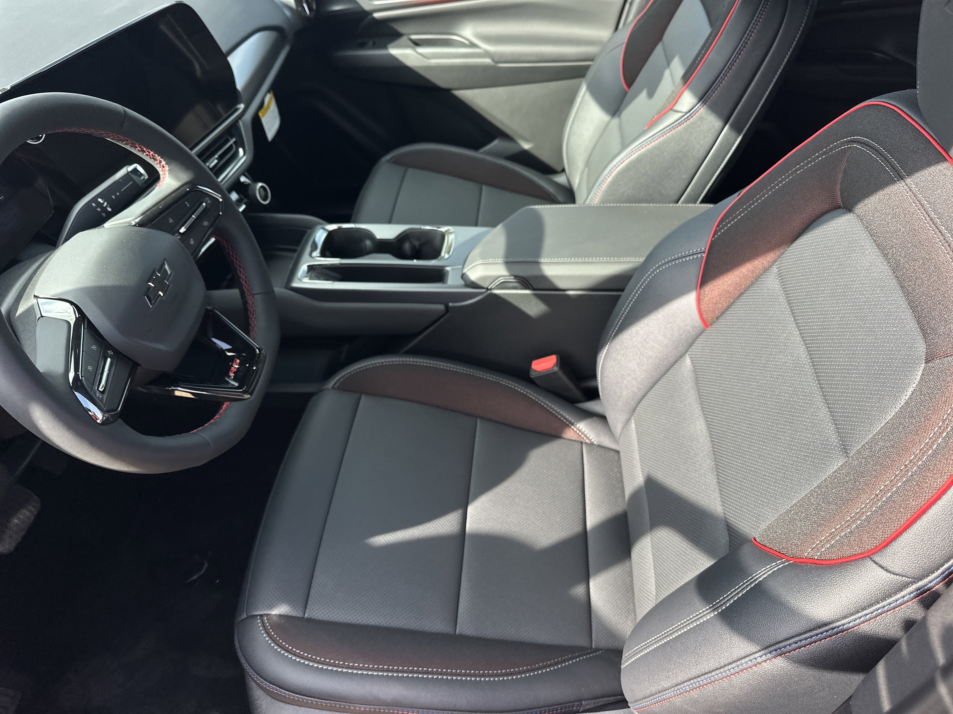 New 2026 Chevrolet Equinox EV RS image 15