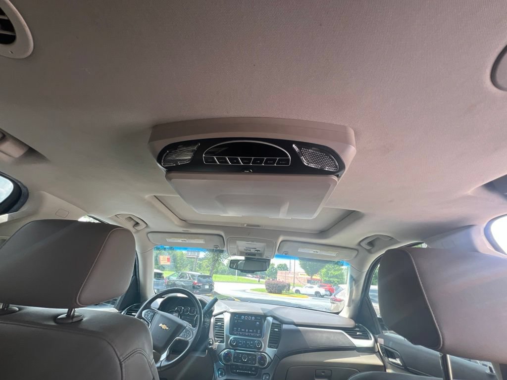 Used 2019 Chevrolet Suburban Premier AWD/4WD image 11