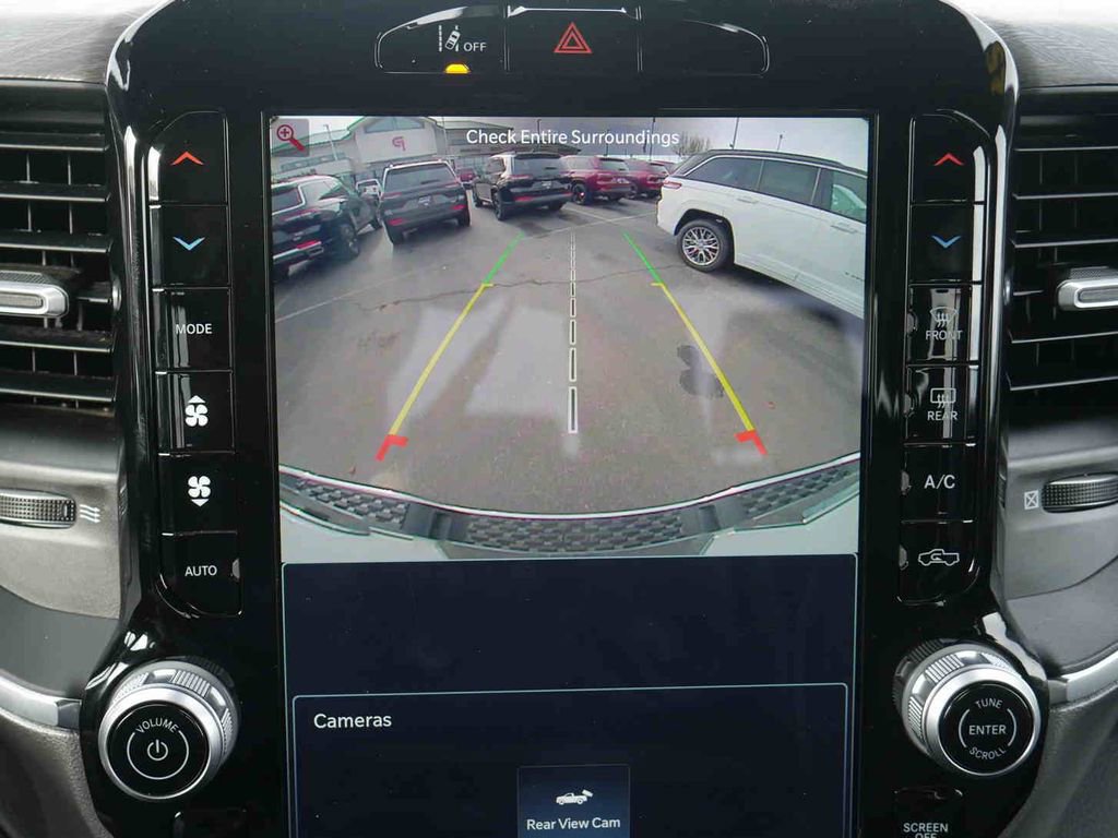 Certified 2025 RAM 1500 Laramie image 43