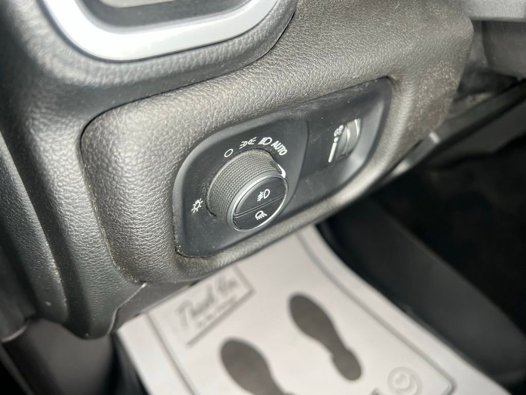 Used 2022 RAM 1500 Big Horn image 14