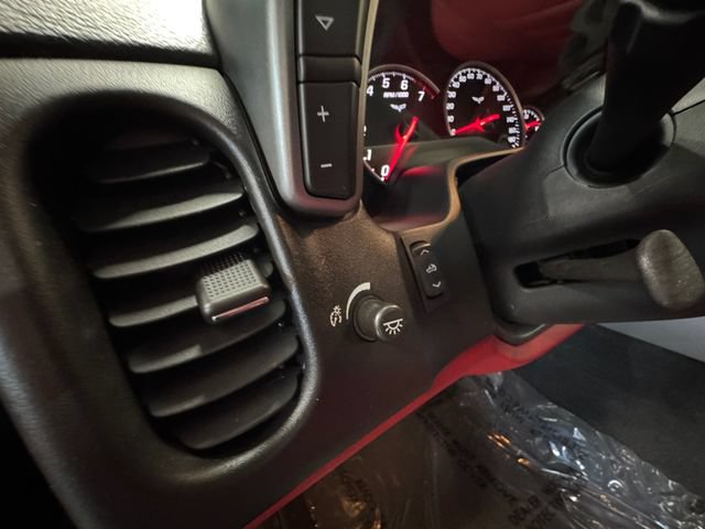 Used 2006 Chevrolet Corvette Convertible w/ Preferred Equipment Group RWD image 31