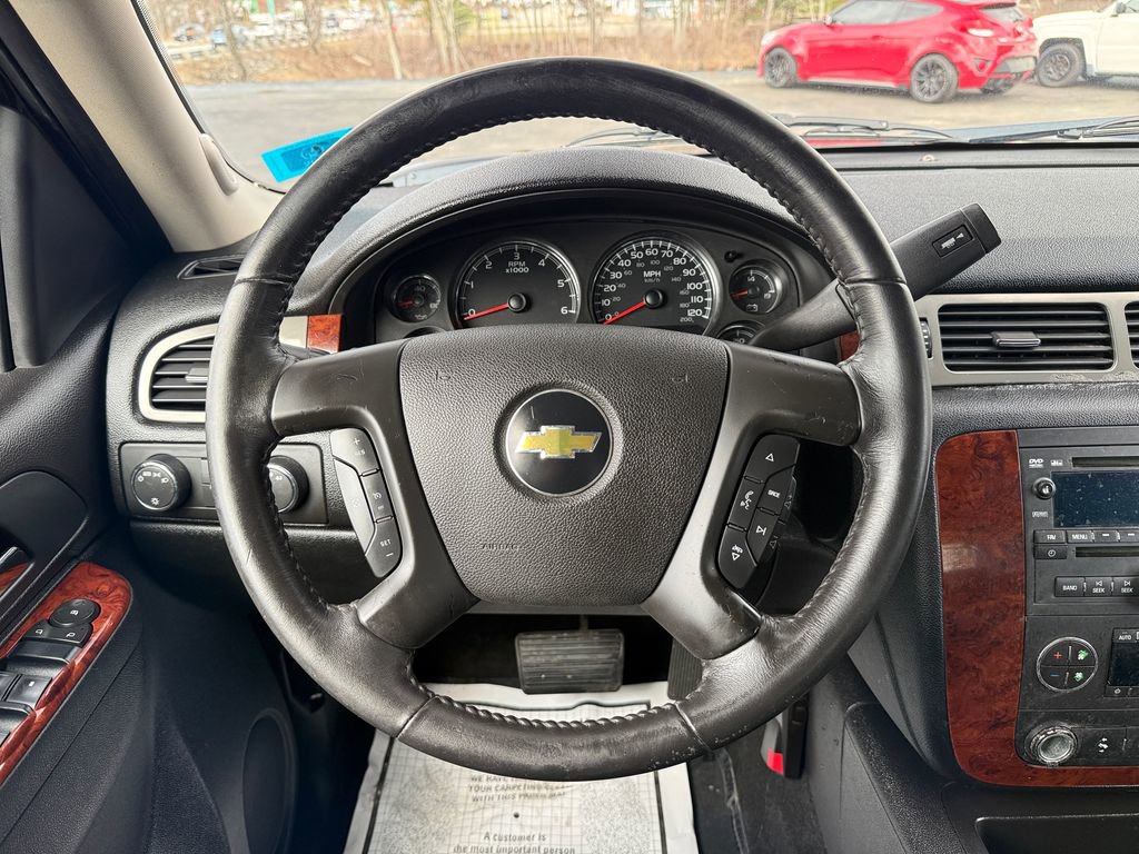 Used 2010 Chevrolet Avalanche LS w/ Interior Plus Package image 19