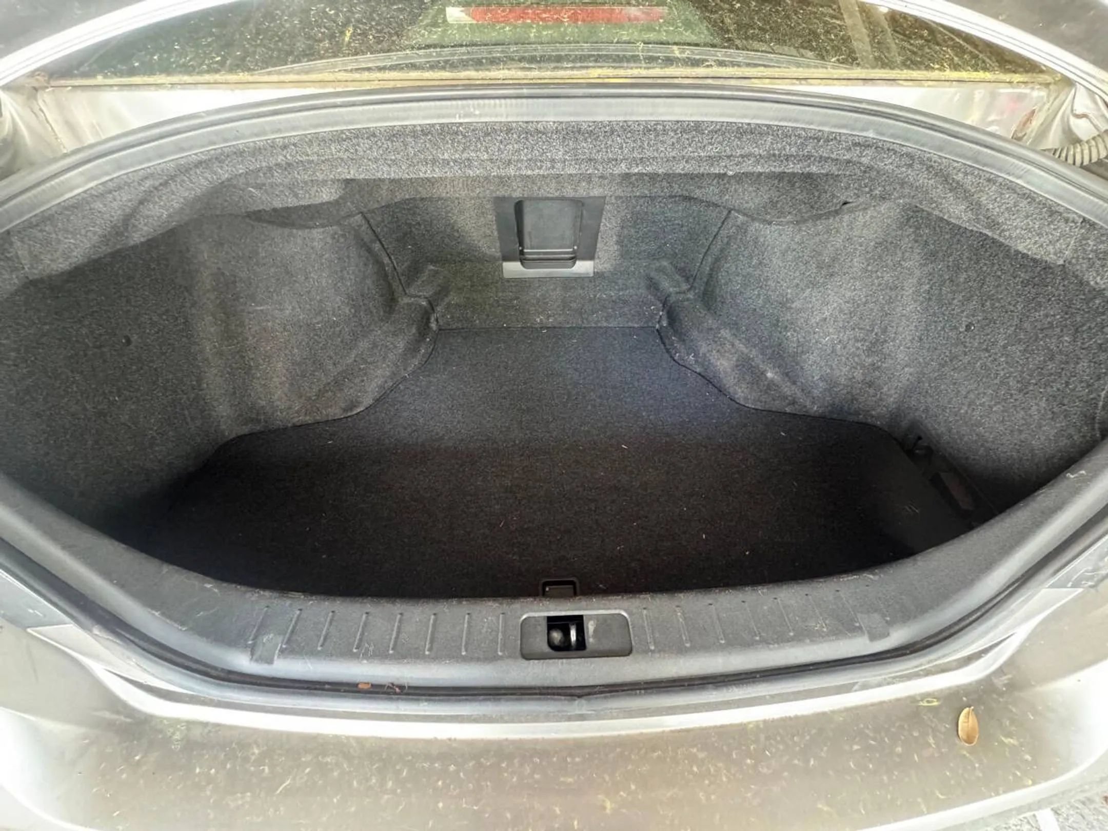 Used 2012 INFINITI M56 w/ Sport Pkg RWD image 10