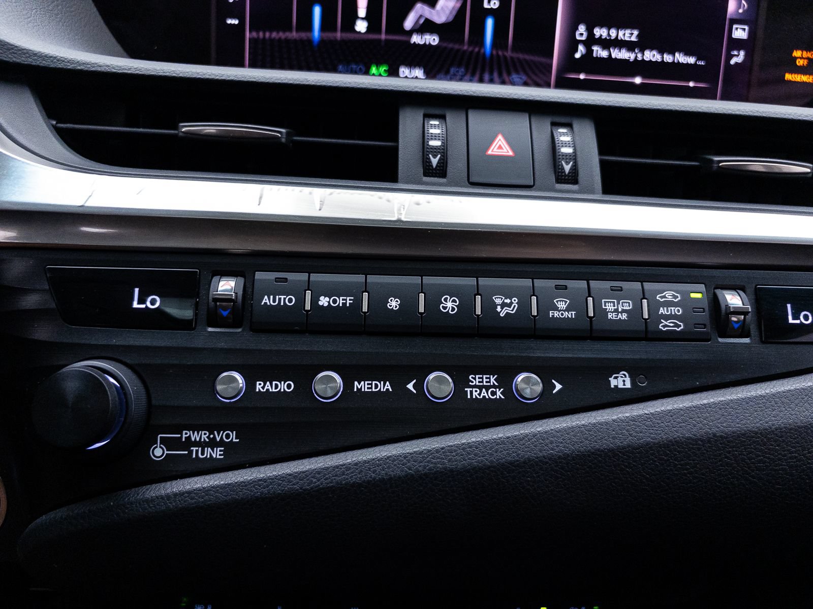 Used 2020 Lexus ES 300h w/ Premium Package FWD image 27