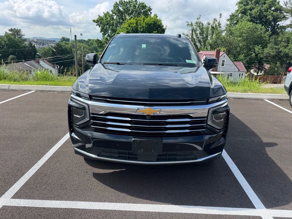 Used 2025 Chevrolet Tahoe LT AWD/4WD image 6