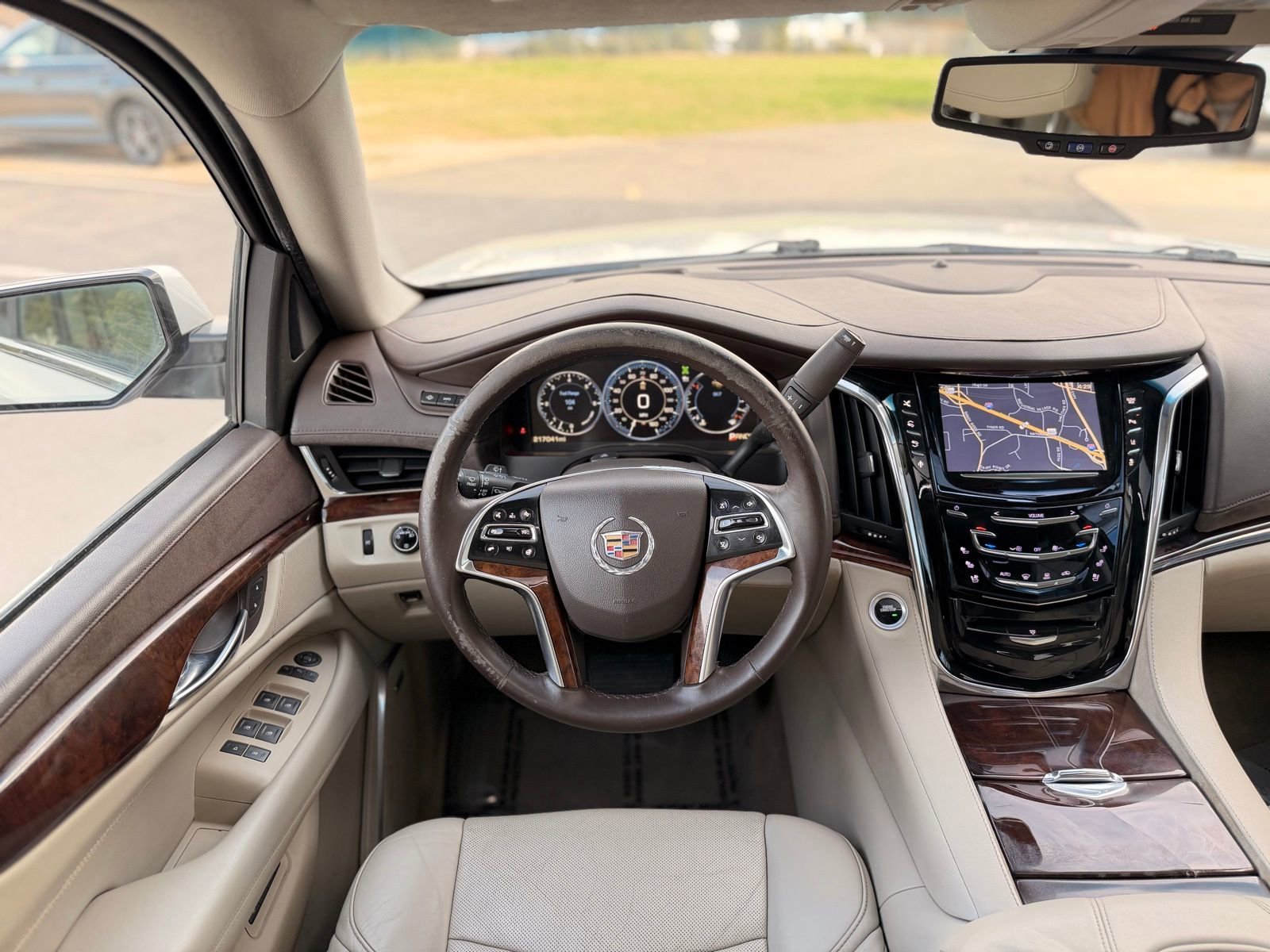 Used 2015 Cadillac Escalade ESV Premium AWD/4WD image 34