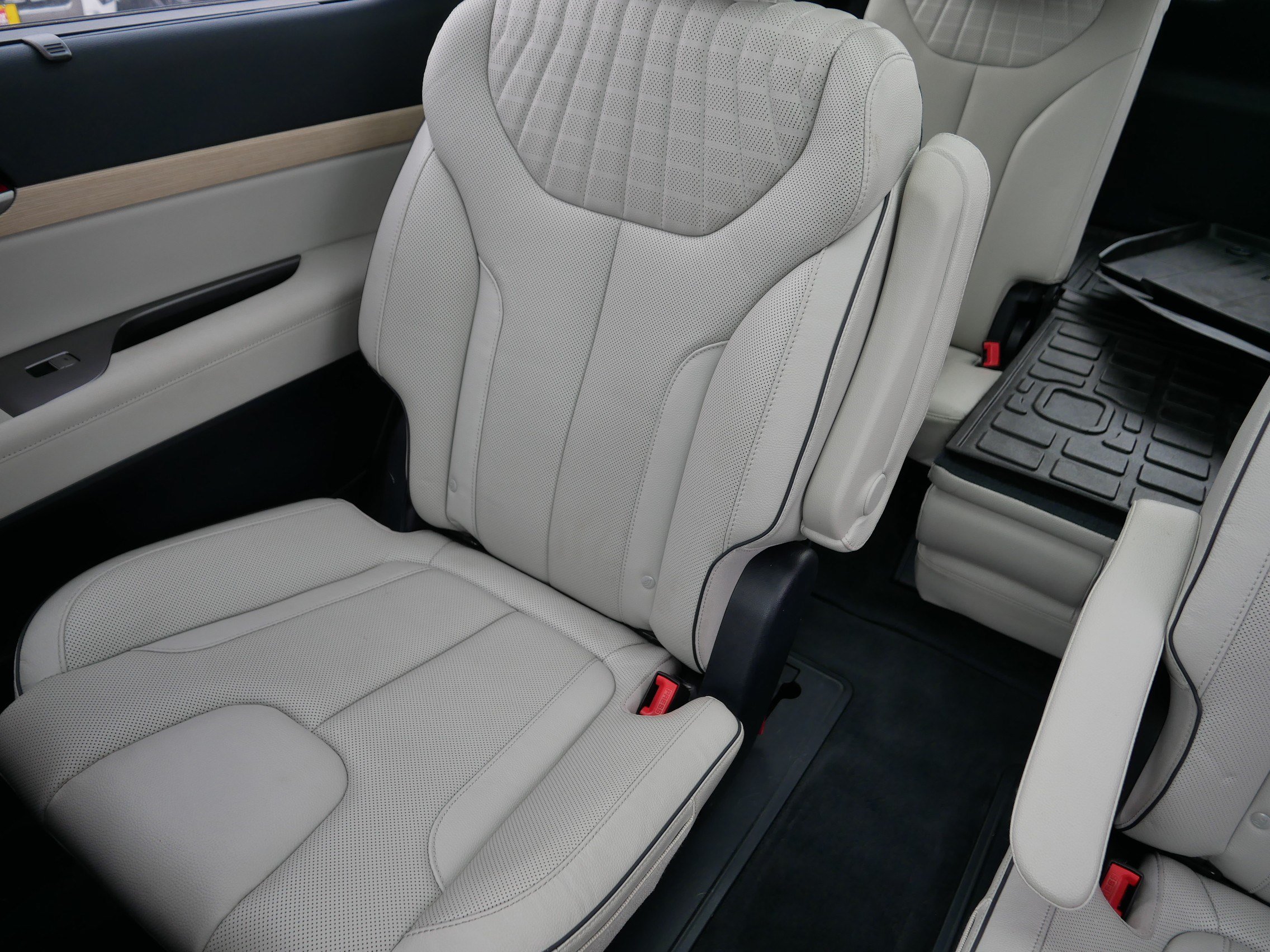 Certified 2023 Hyundai Palisade Limited AWD/4WD image 12