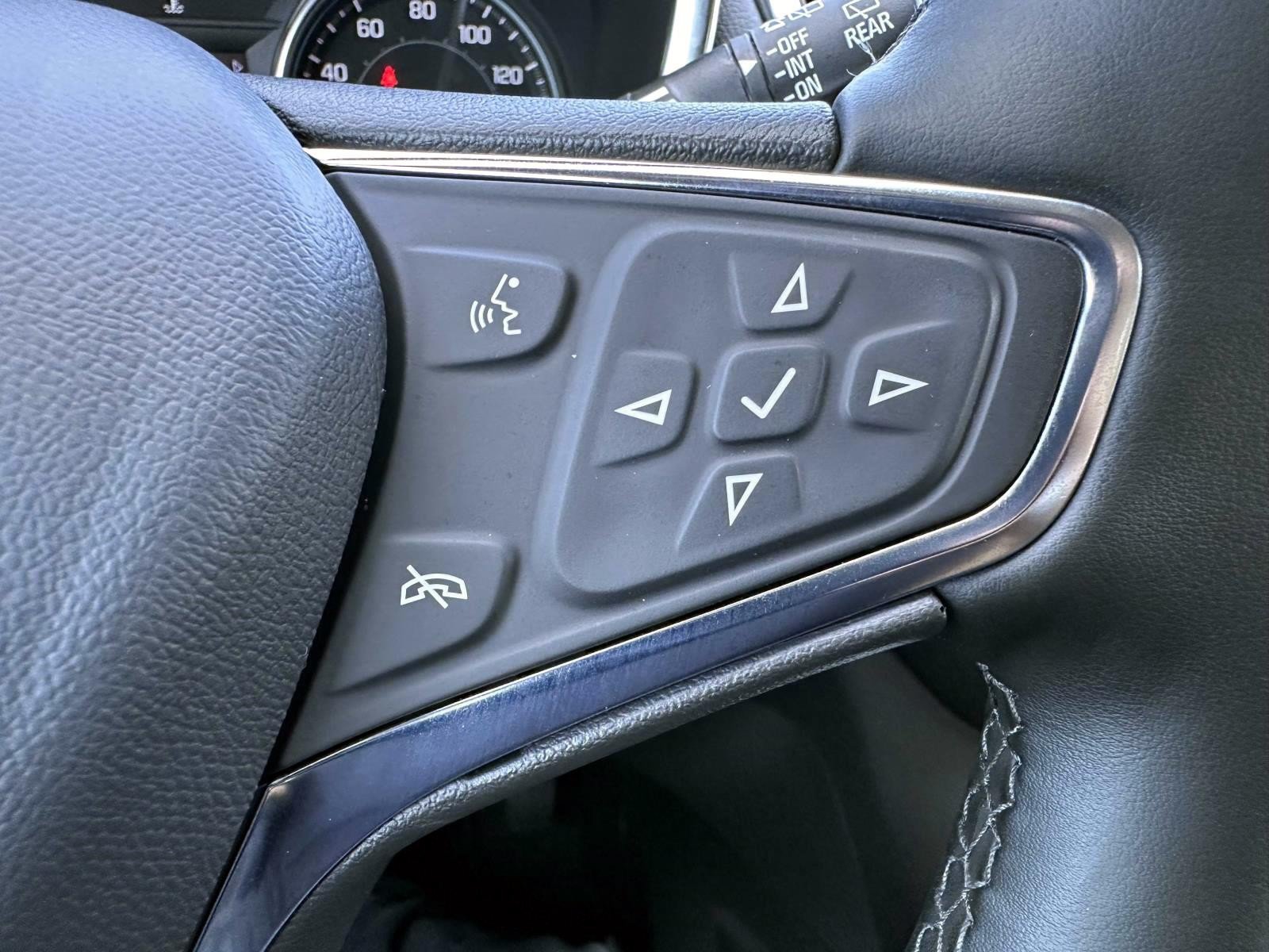 Used 2023 Chevrolet Equinox LT AWD/4WD image 17