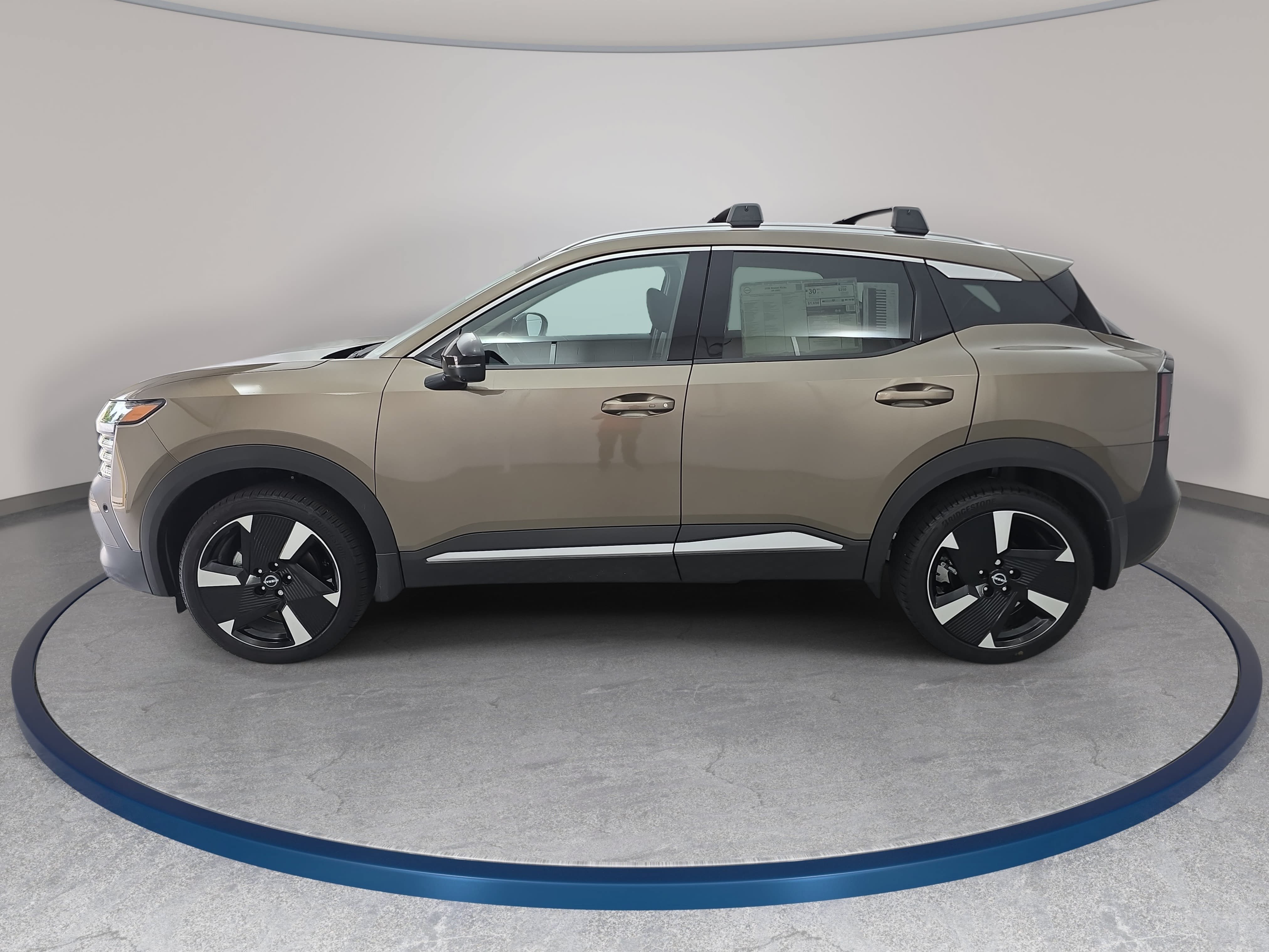 New 2026 Nissan Kicks SR w/ Cold Weather Package AWD/4WD image 8