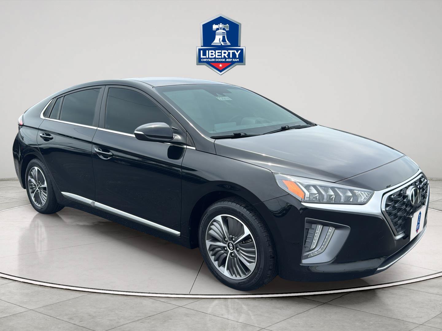 Used 2022 Hyundai Ioniq SEL FWD image 15