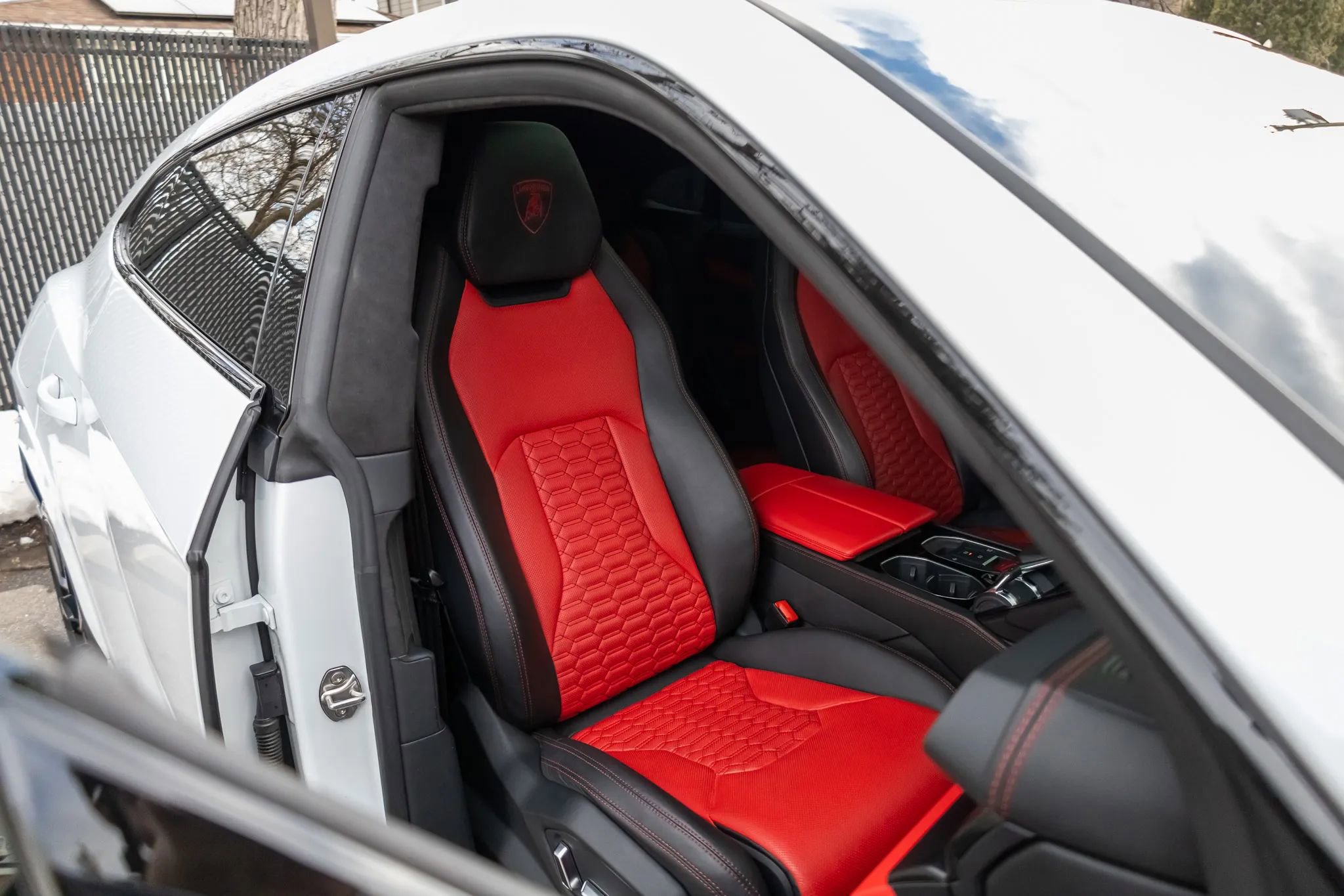 Used 2022 Lamborghini Urus image 49