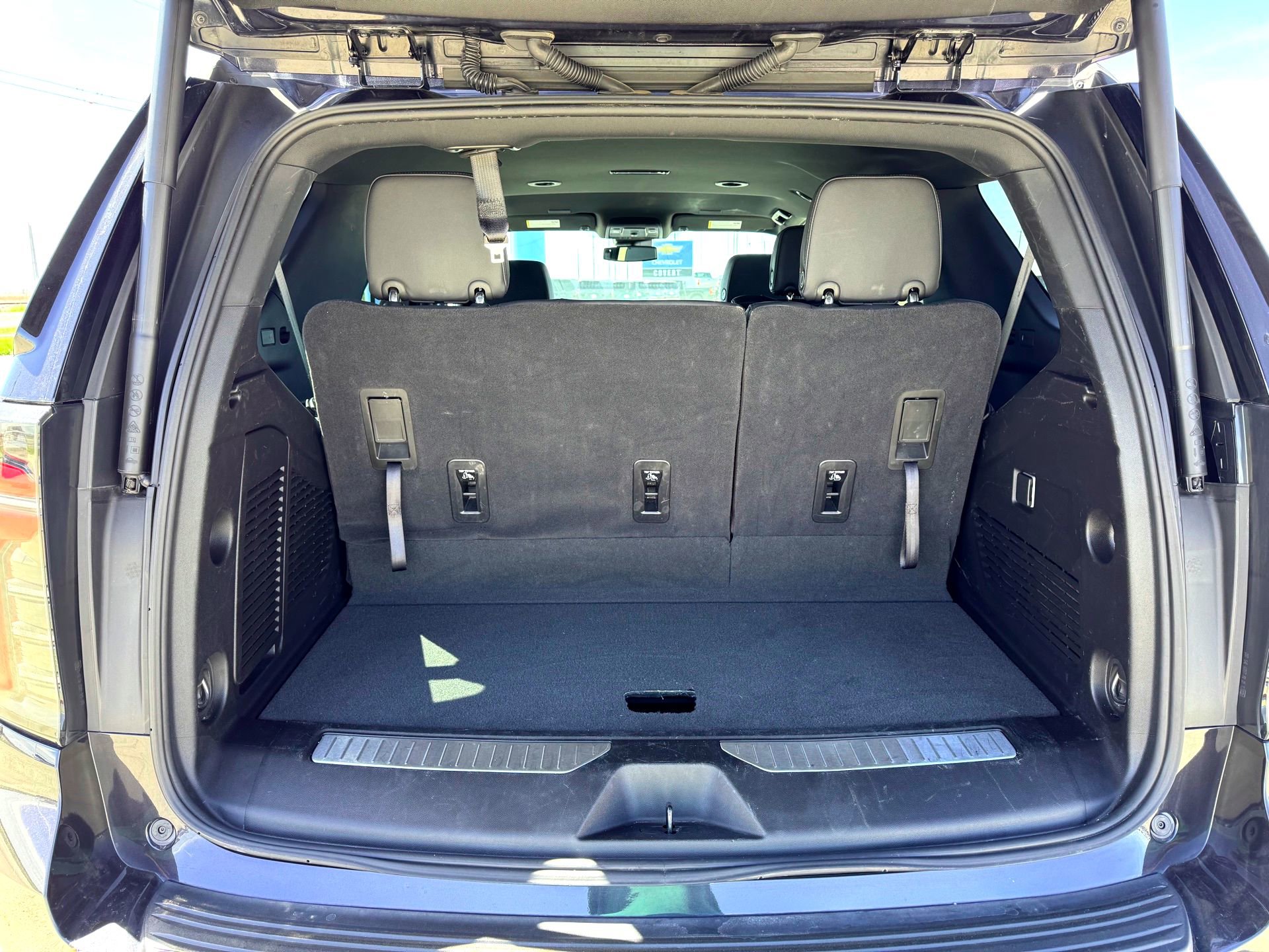Used 2025 Chevrolet Tahoe Z71 image 8