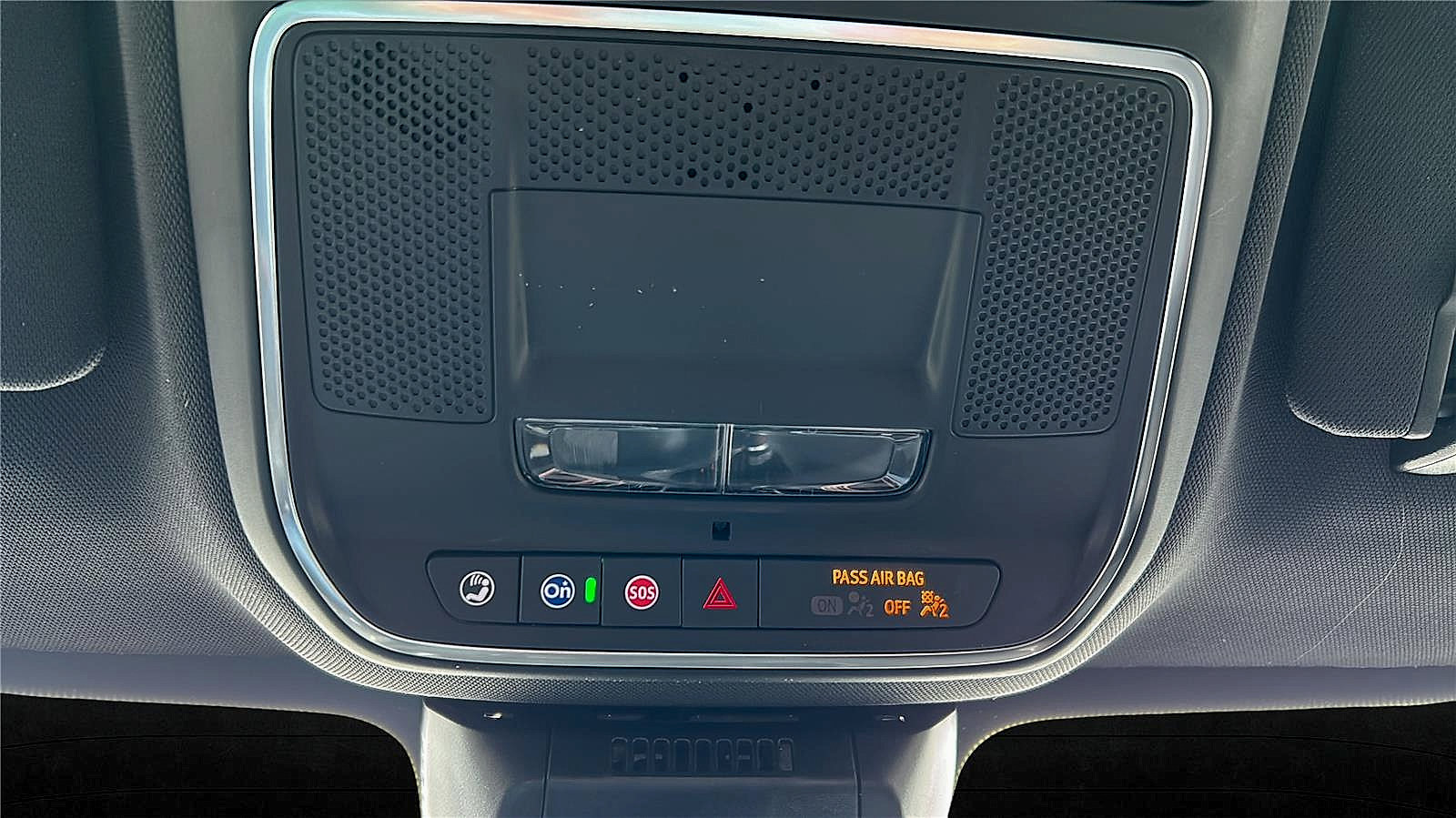 New 2026 Chevrolet Equinox RS w/ Convenience Package III FWD image 5