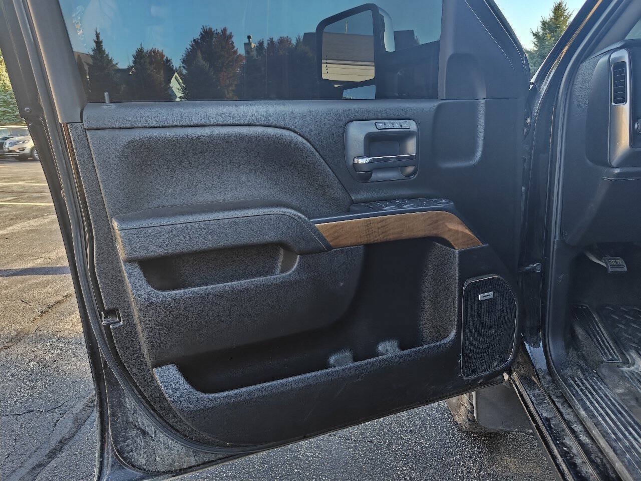 Used 2018 Chevrolet Silverado 2500 LTZ w/ Duramax Plus Package AWD/4WD image 9