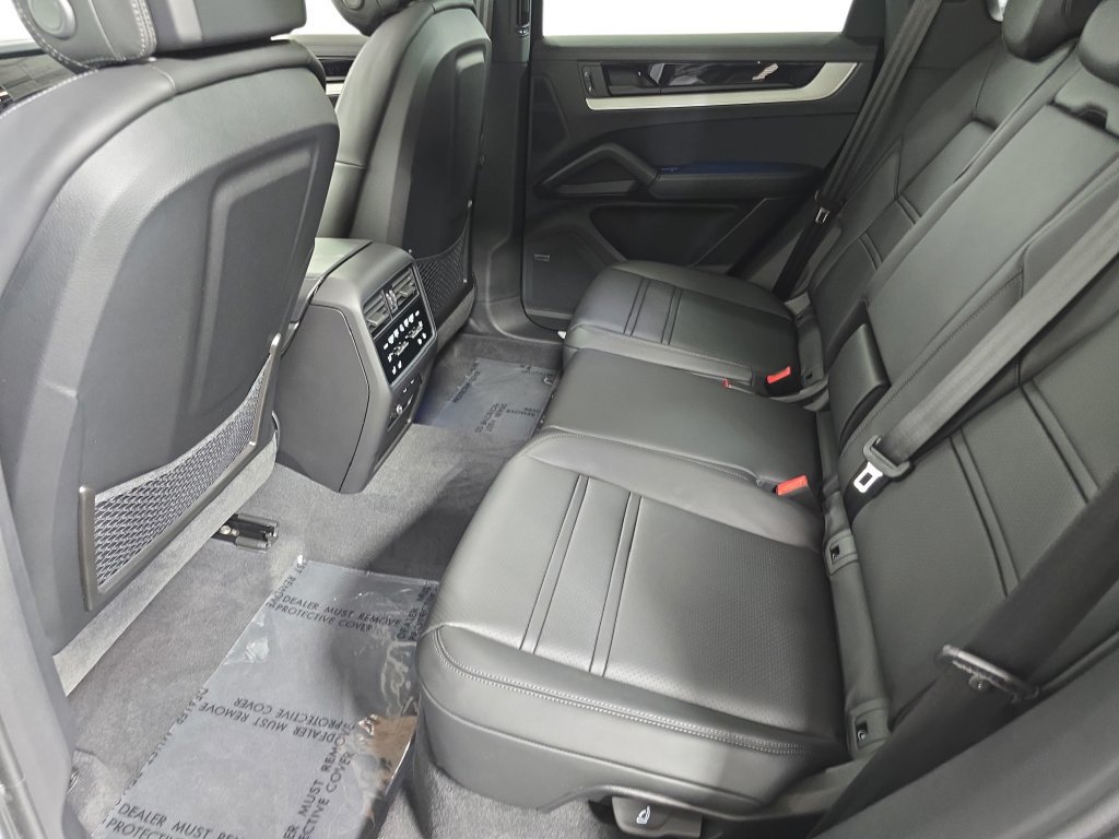 Certified 2026 Porsche Cayenne S AWD/4WD image 24