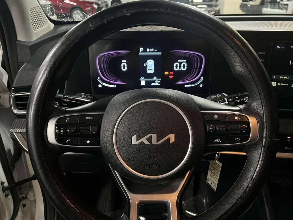 Used 2023 Kia Sportage LX FWD image 14