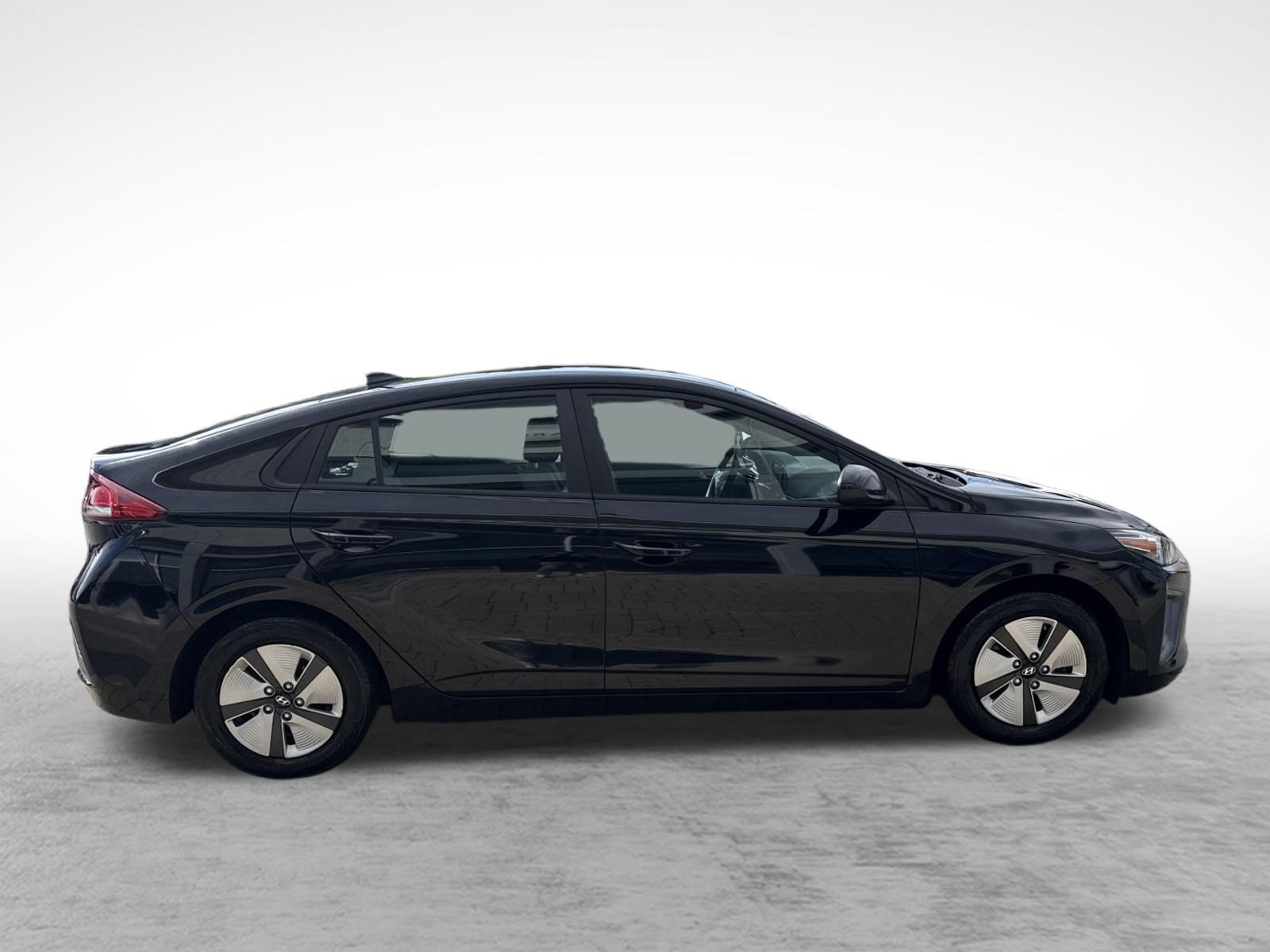 Used 2021 Hyundai Ioniq Blue FWD image 8