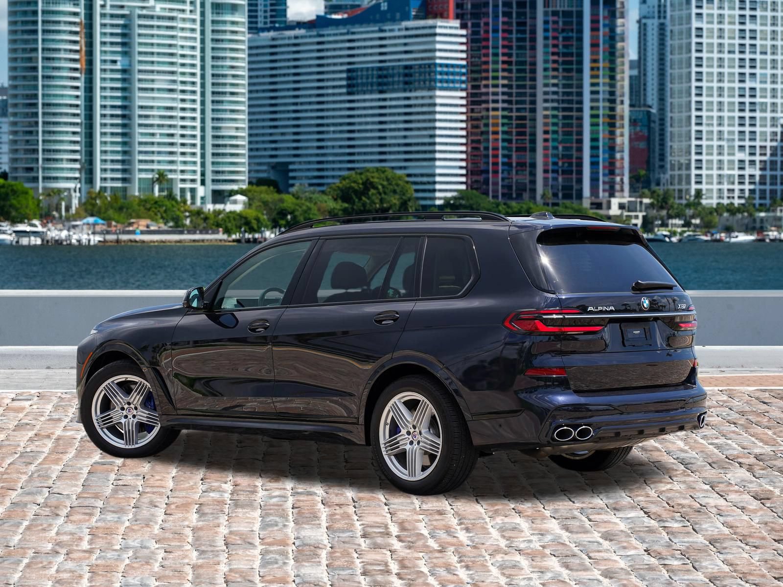 Used 2024 BMW ALPINA XB7 AWD/4WD image 13