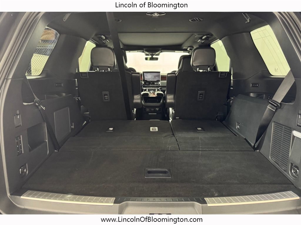 Used 2023 Lincoln Navigator Reserve AWD/4WD image 14