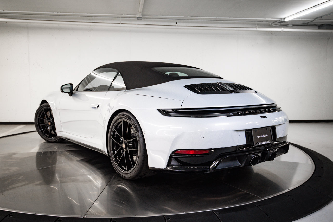 Certified 2026 Porsche 911 Carrera GTS RWD image 3