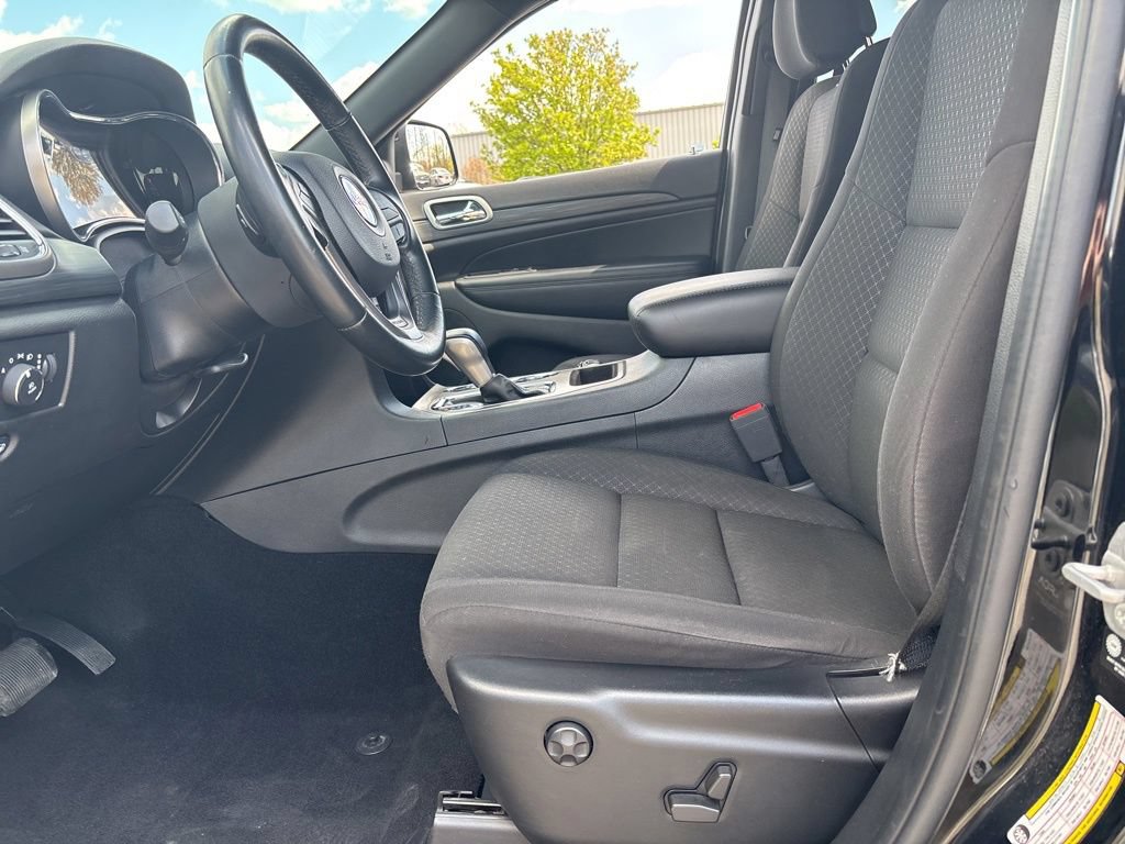Used 2021 Jeep Grand Cherokee Laredo AWD/4WD image 9
