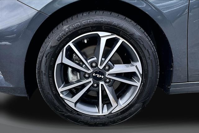 Used 2023 Kia Forte LXS w/ LXS Technology Package image 29