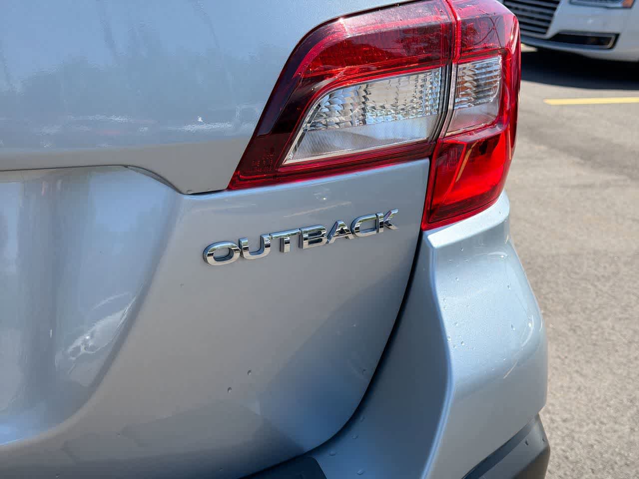 Used 2019 Subaru Outback 2.5i Limited AWD/4WD image 18