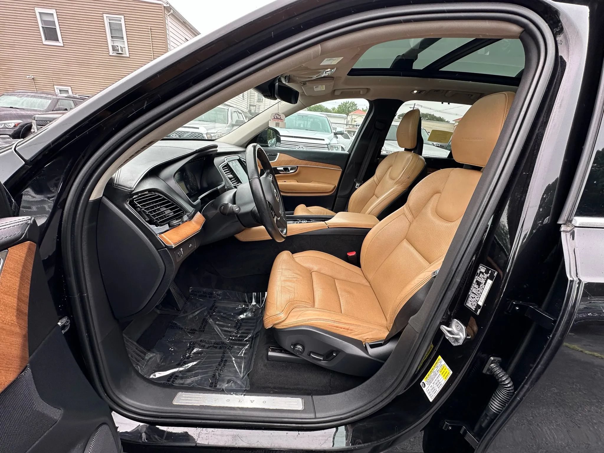 Used 2016 Volvo XC90 T6 Inscription AWD/4WD image 8
