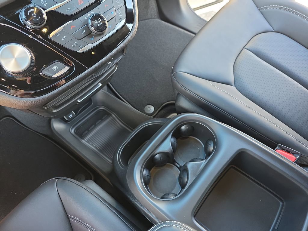 New 2026 Chrysler Pacifica Select image 26