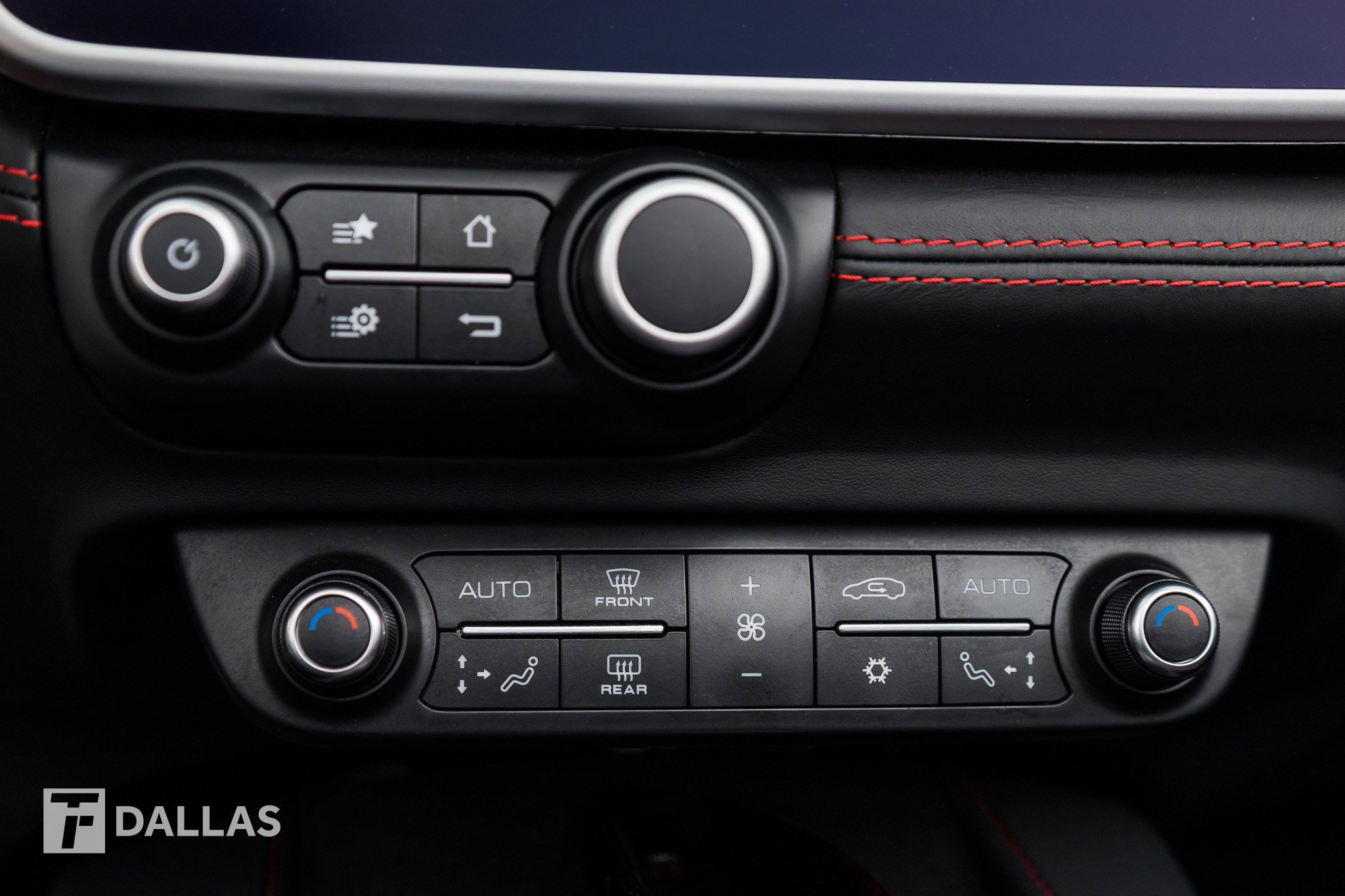 Used 2020 Ferrari Portofino image 29