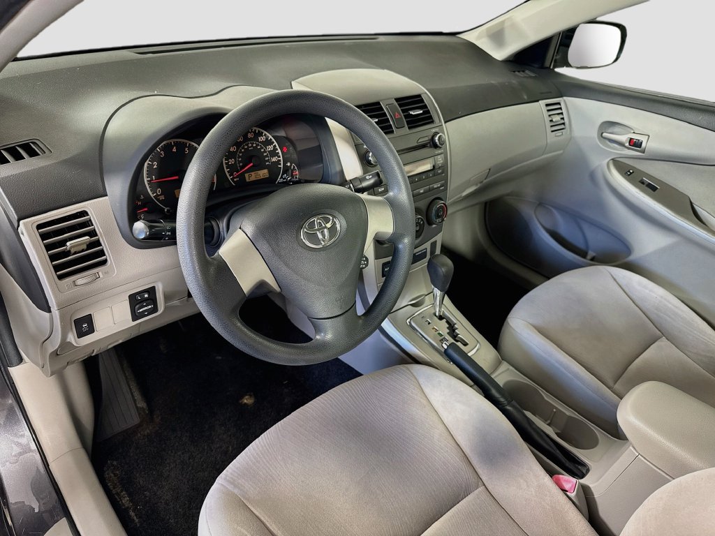 Used 2011 Toyota Corolla LE FWD image 18