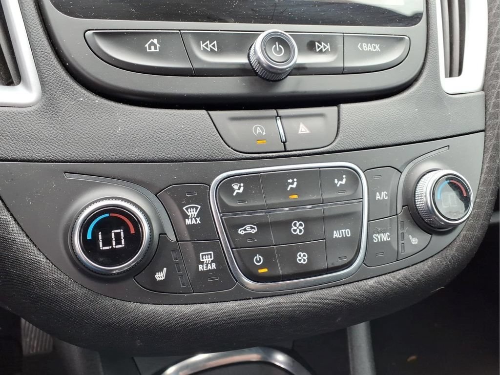 Used 2024 Chevrolet Malibu LT FWD image 10
