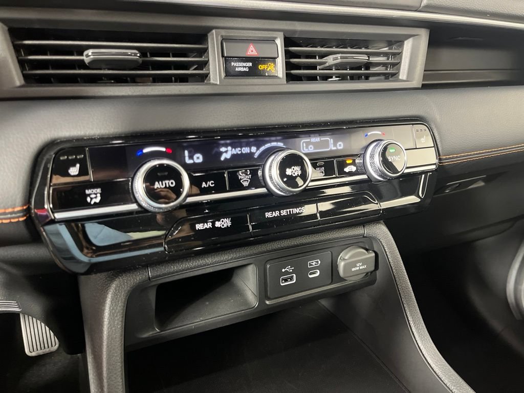 Certified 2025 Honda Pilot Sport image 28