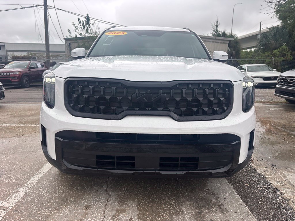 Used 2025 Kia Telluride AWD image 8