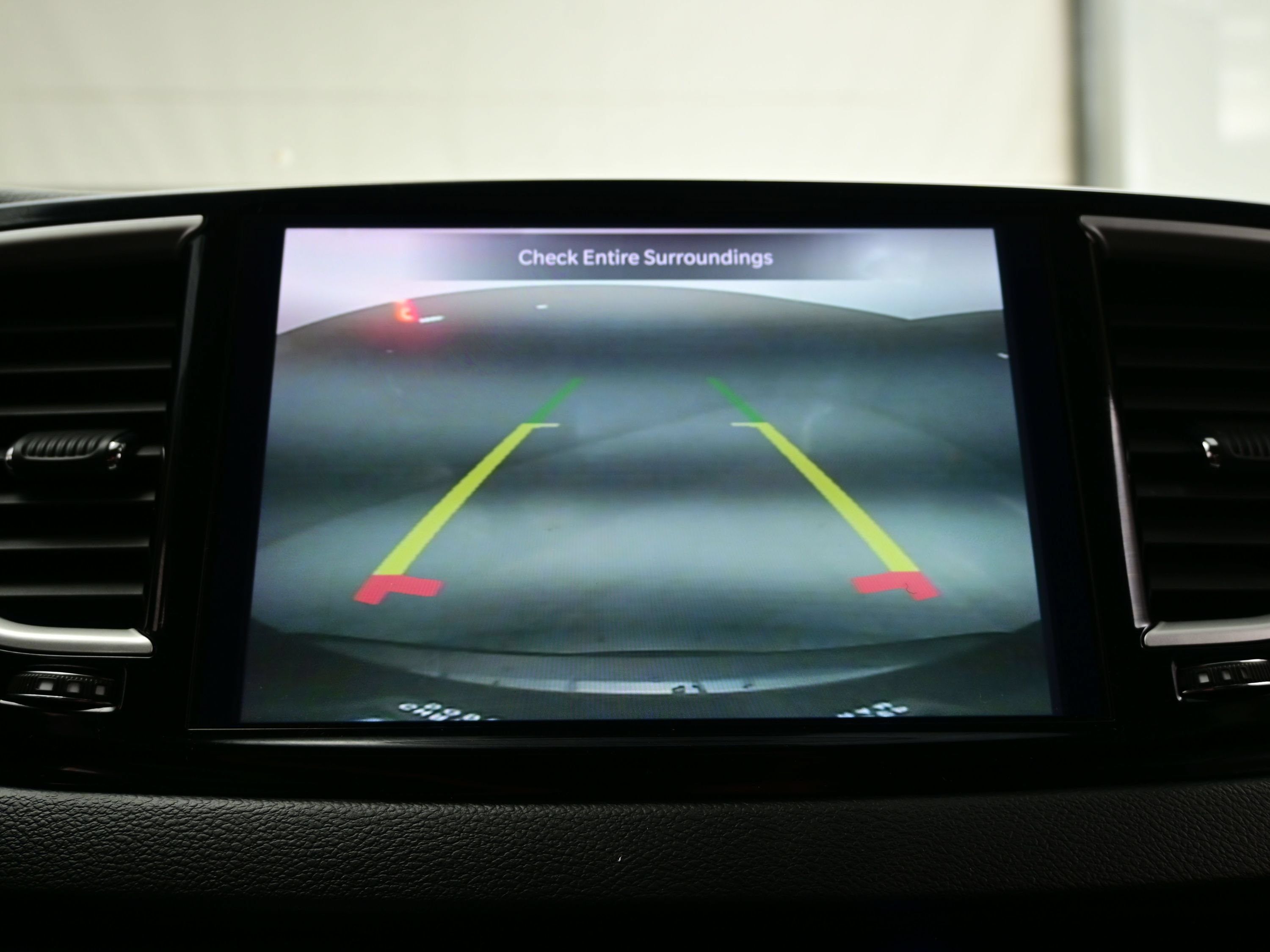 Used 2022 Chrysler Pacifica Touring-L FWD image 22
