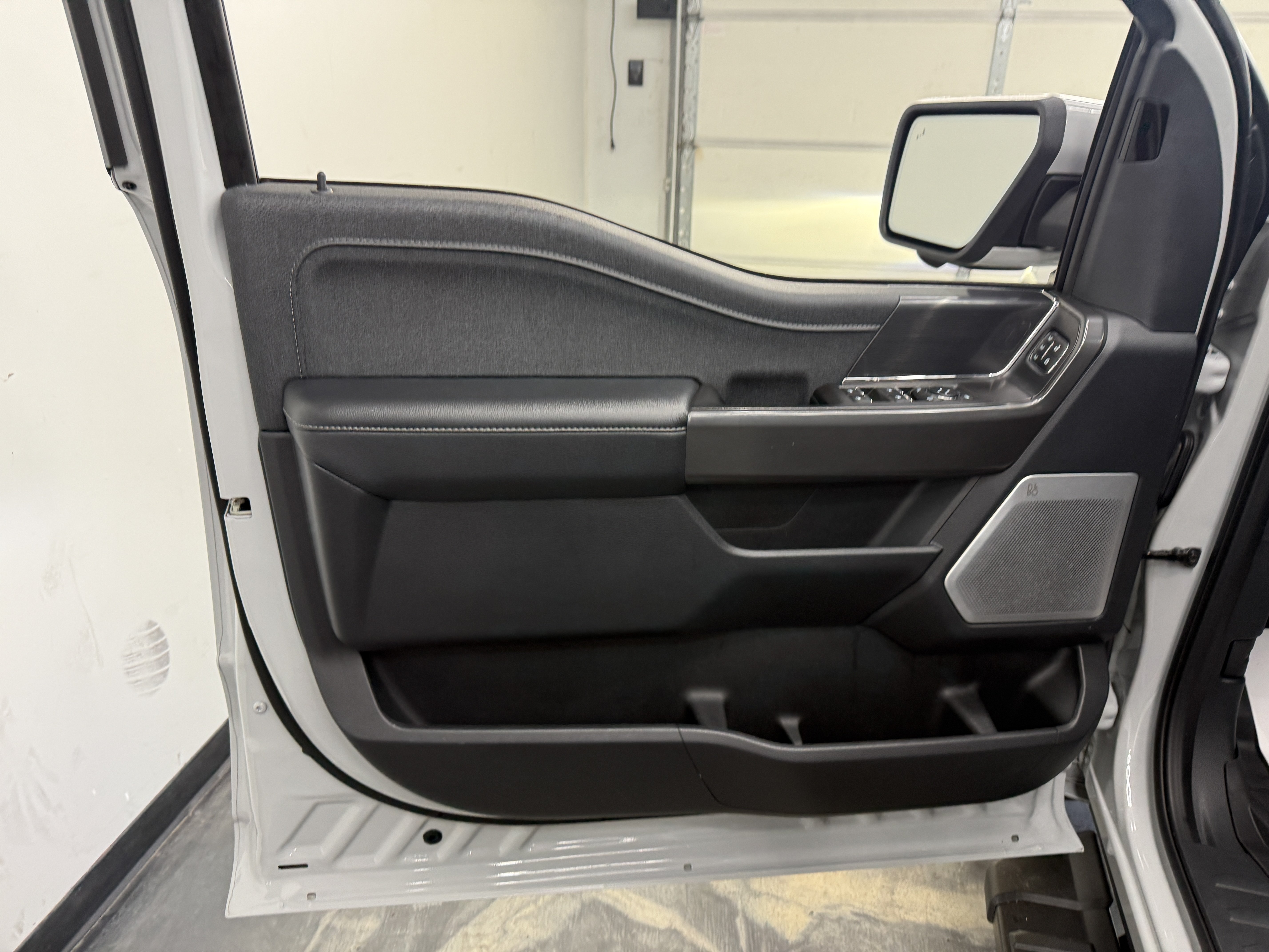 Used 2024 Ford F150 Lariat w/ Equipment Group 502A High AWD/4WD image 10