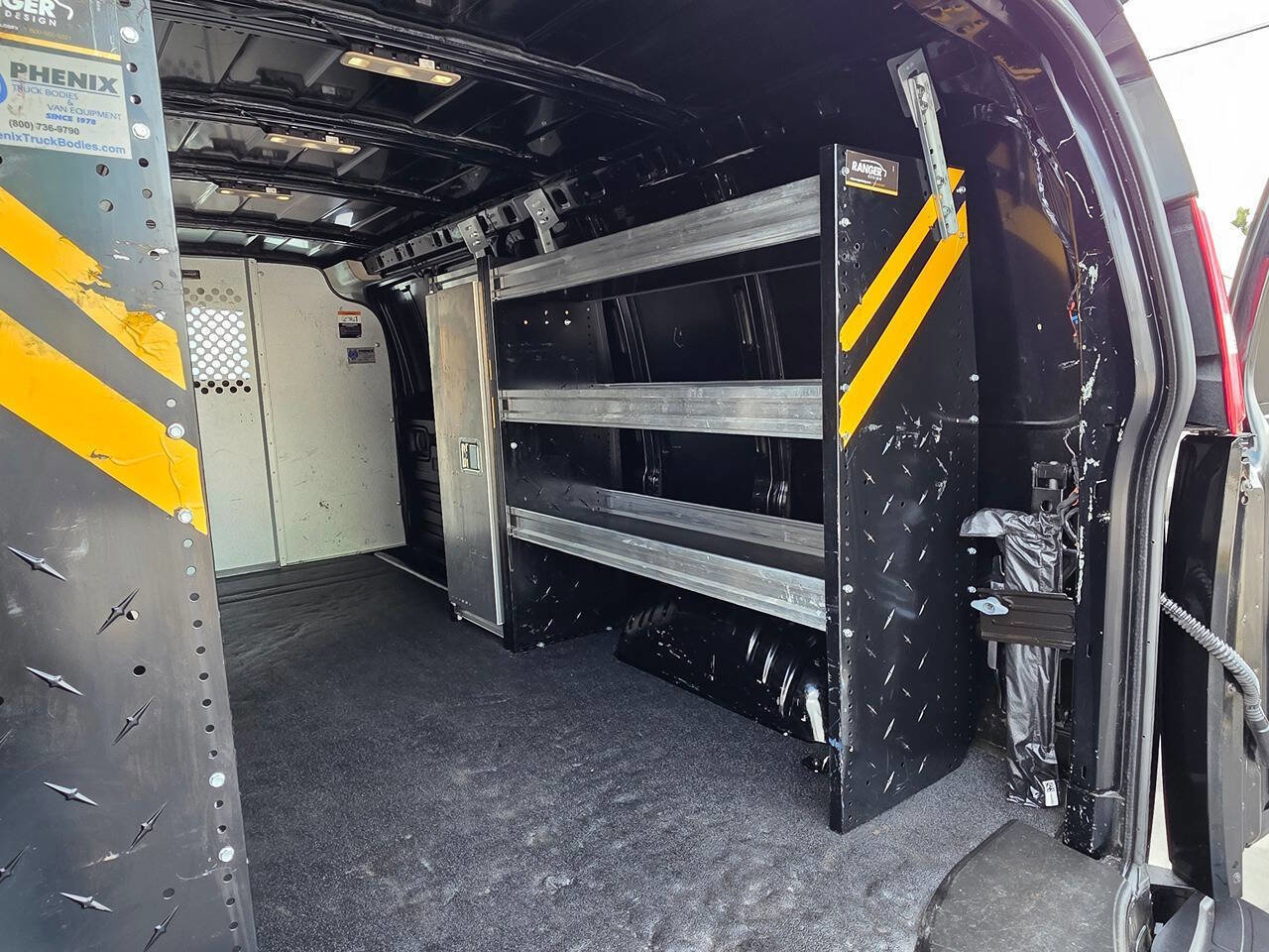 Used 2023 GMC Savana 3500 Extended w/ Driver Convenience Package image 14