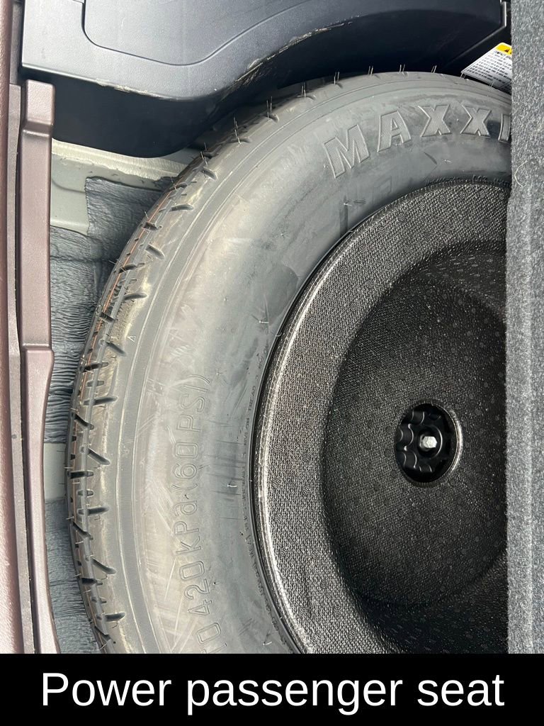 Used 2020 Lexus RX 450h AWD w/ Premium Package image 17