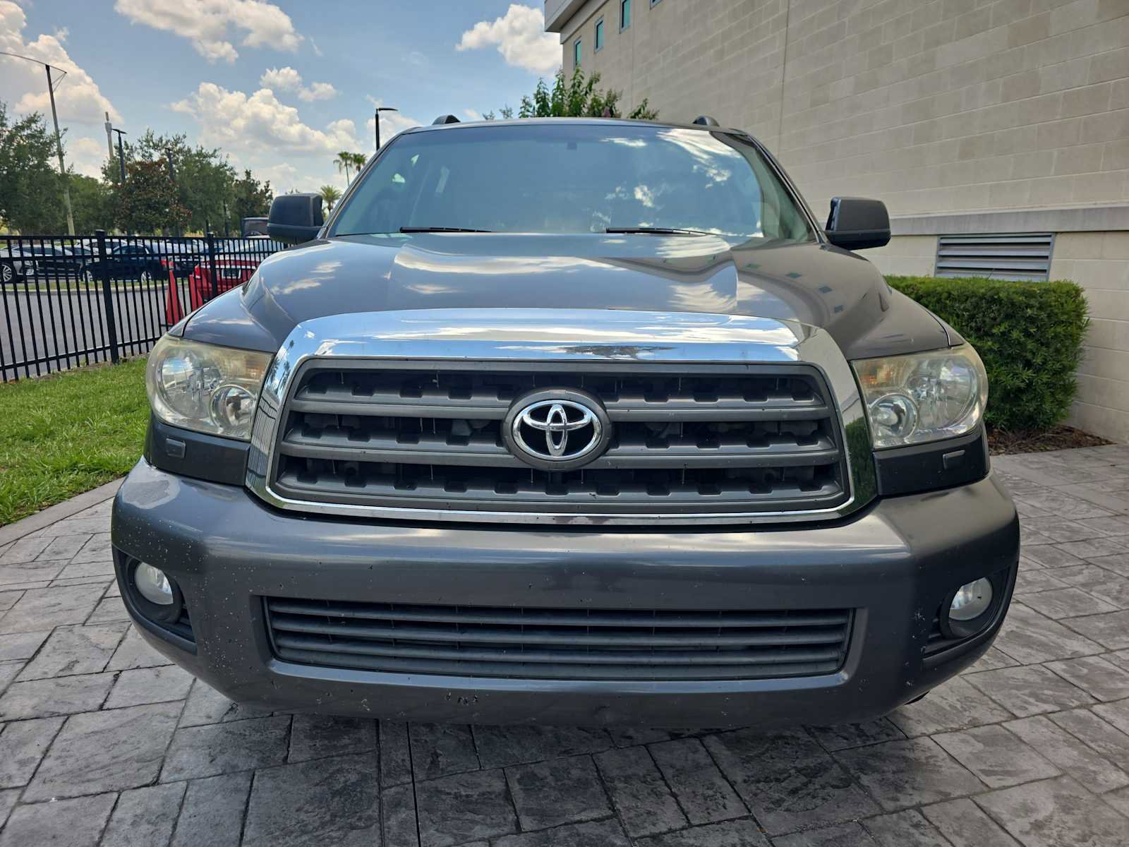 Used 2015 Toyota Sequoia SR5 RWD image 2