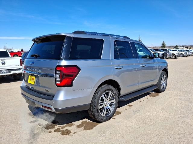 Used 2024 Ford Expedition Limited image 7