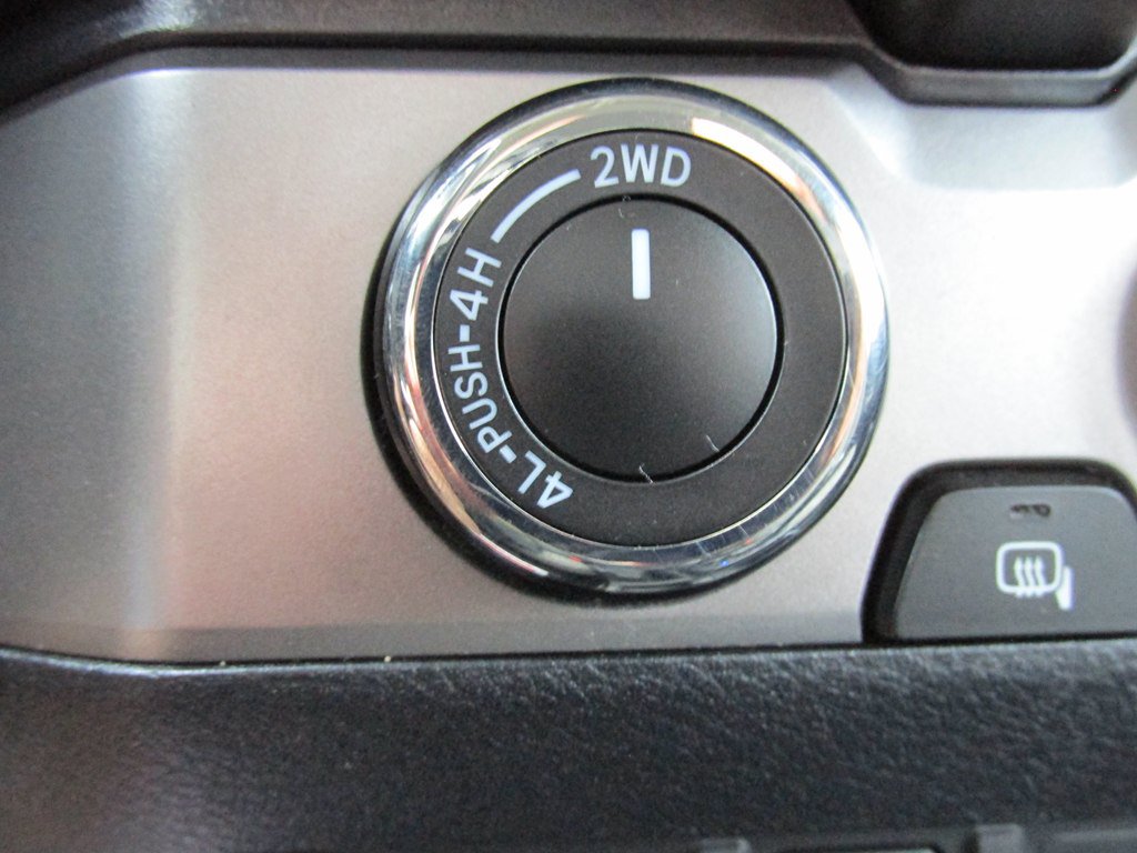 Used 2023 Toyota Tacoma SR AWD/4WD image 13