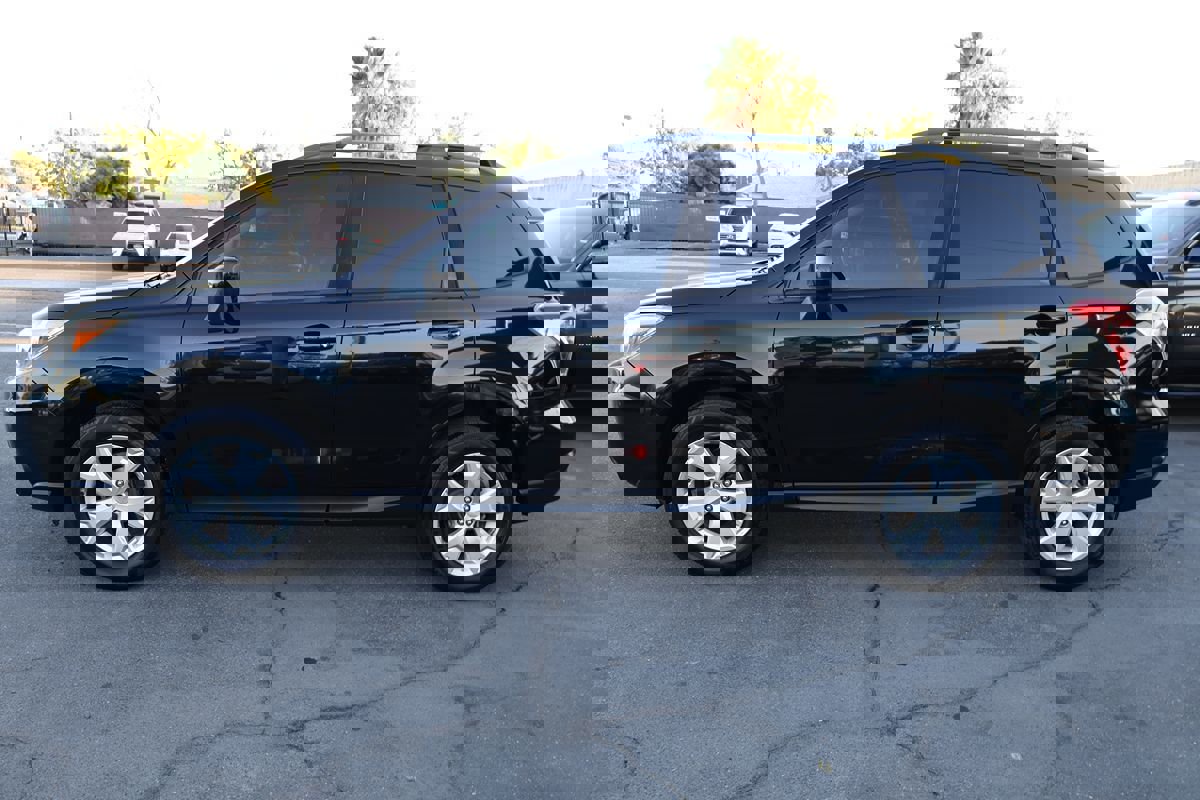 Used 2016 Subaru Forester 2.5i Premium w/ All-Weather Package image 7