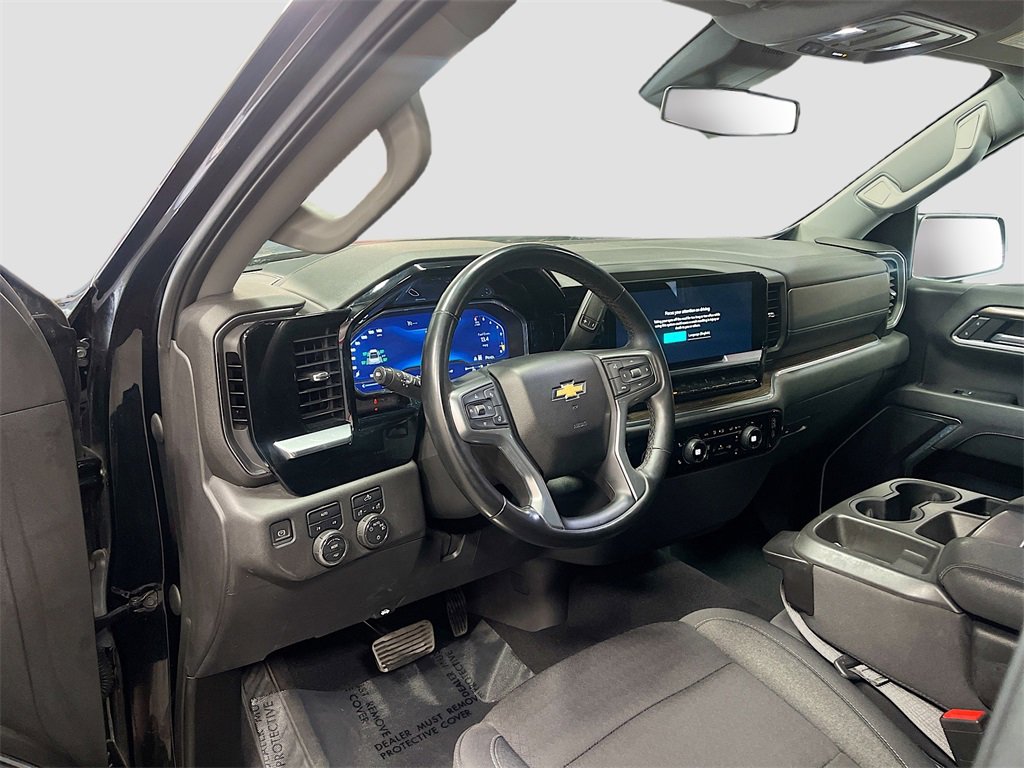 Used 2023 Chevrolet Silverado 1500 LT image 9