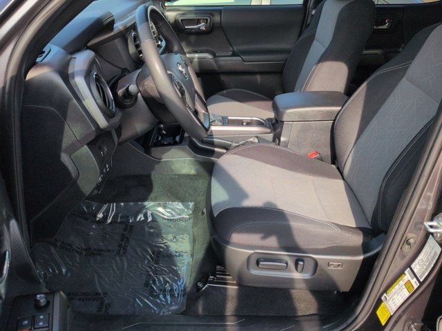 Certified 2023 Toyota Tacoma TRD Sport w/ Advanced Technology Package AWD/4WD image 8