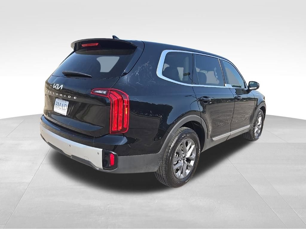Used 2023 Kia Telluride LX image 13