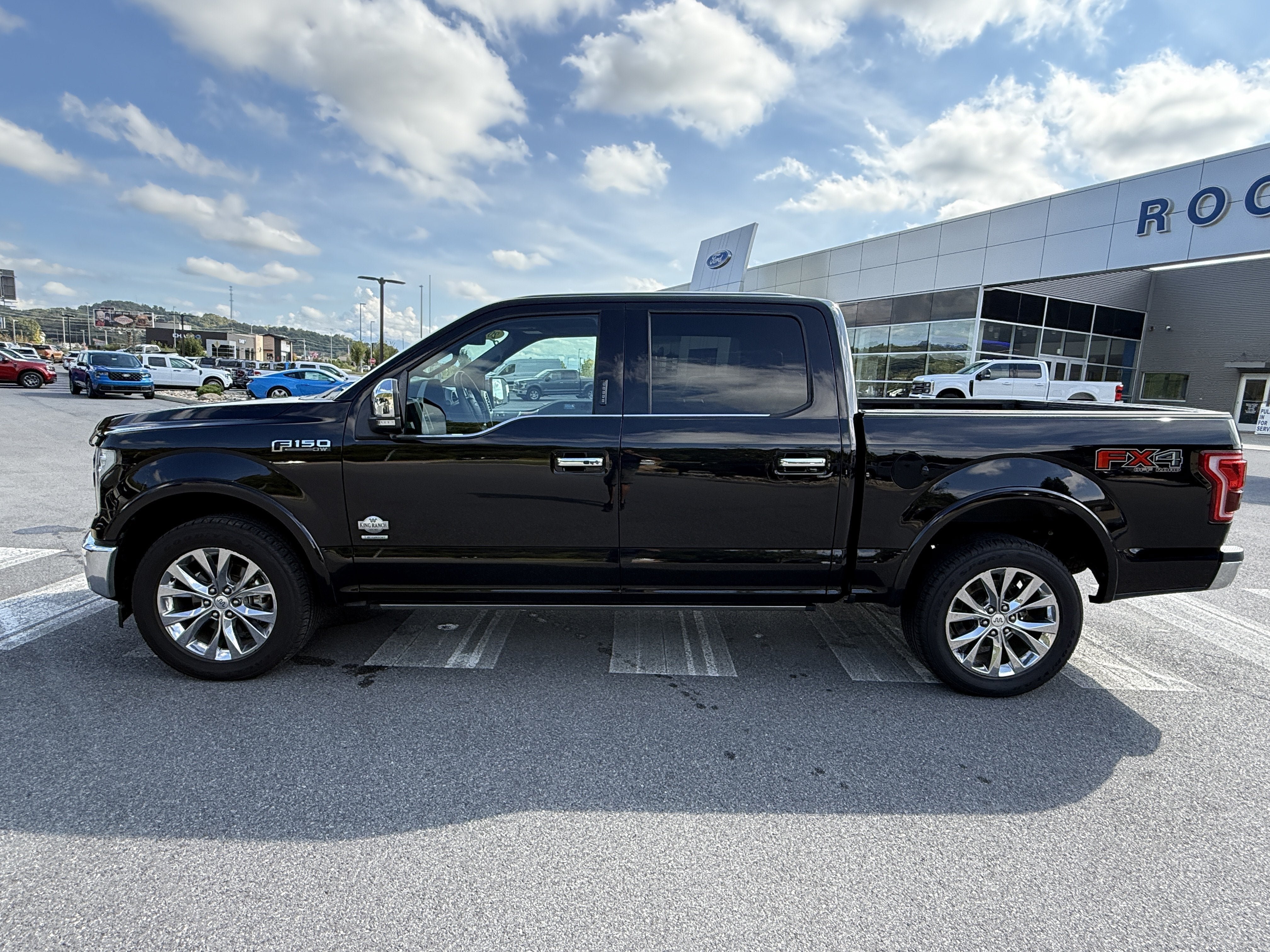 Used 2017 Ford F150 King Ranch w/ Equipment Group 601A Luxury AWD/4WD image 8