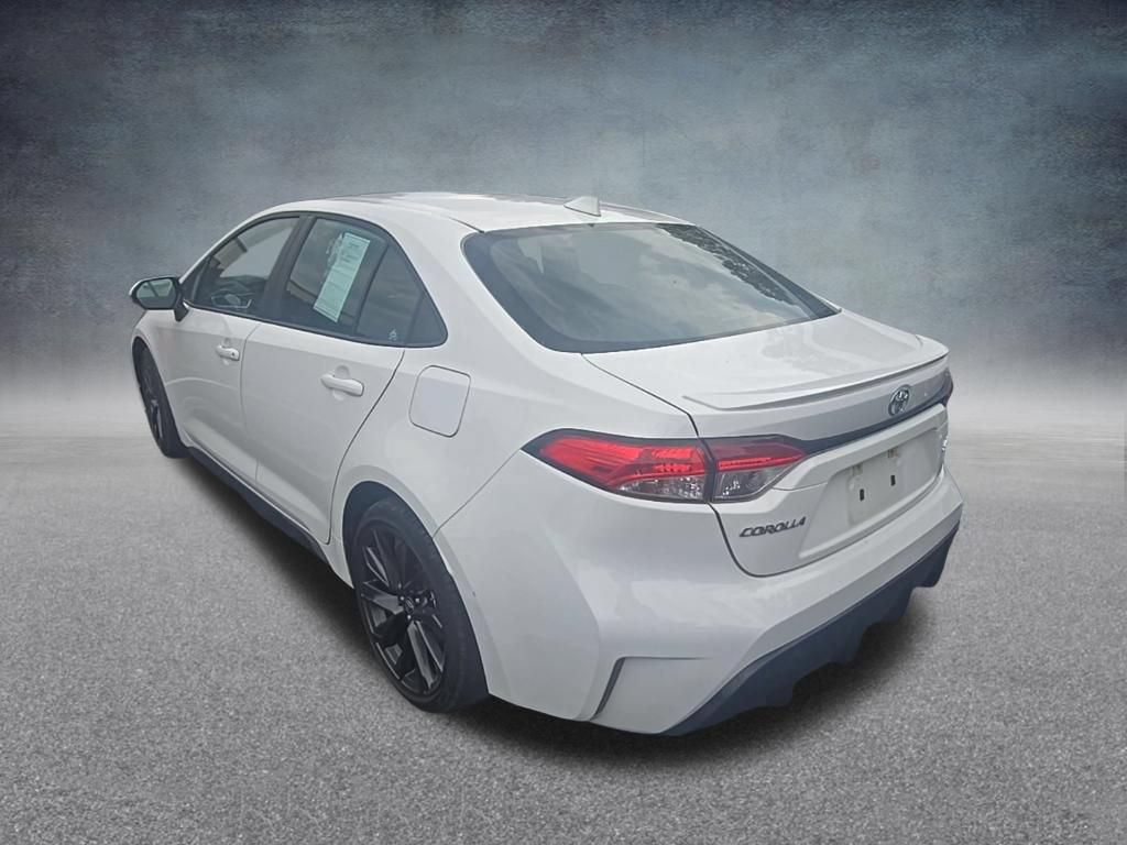 Used 2025 Toyota Corolla SE FWD image 7